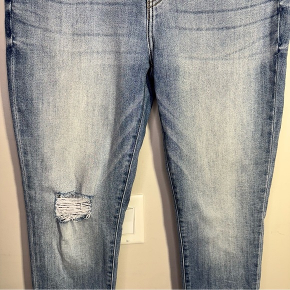 Kancan Clanton High Rise Mom Fit Jeans Size 29 - Picture 5 of 16